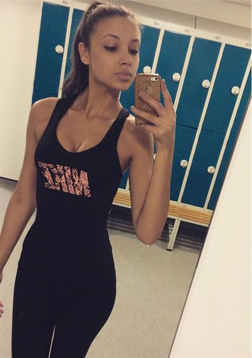 Candice Blackburn taking a selfie