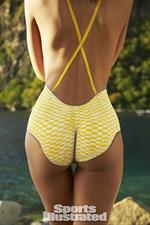 Cris Urena in body paint