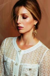 Annabelle Wallis