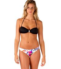 Marta Gotera in a bikini