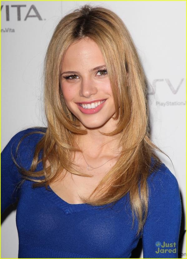 Halston Sage