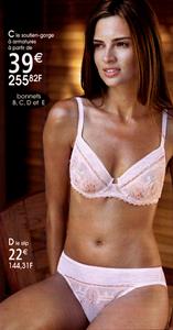 Jennifer Lamiraqui in lingerie