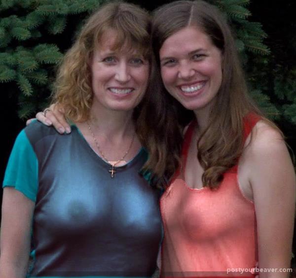  mother daughter x-ray picture showing thier nice tits
