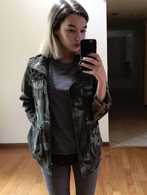 Sarah Snyder taking a selfie