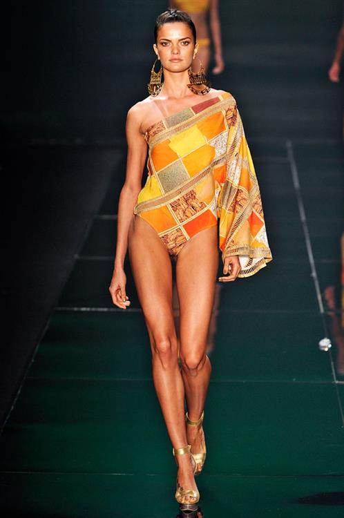 Barbara Fialho in a bikini