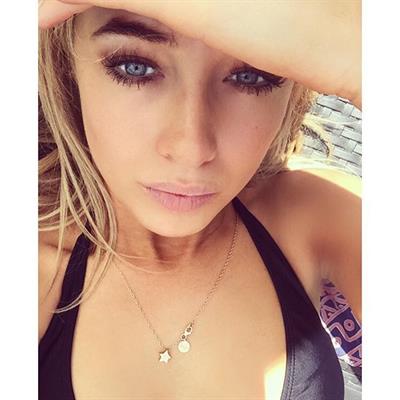 Nicola Hughes taking a selfie