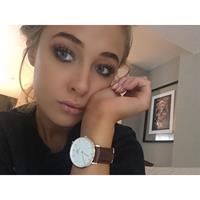 Nicola Hughes taking a selfie