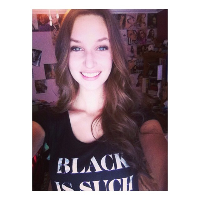 Ariane Fournier taking a selfie