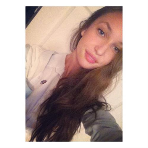 Ariane Fournier taking a selfie