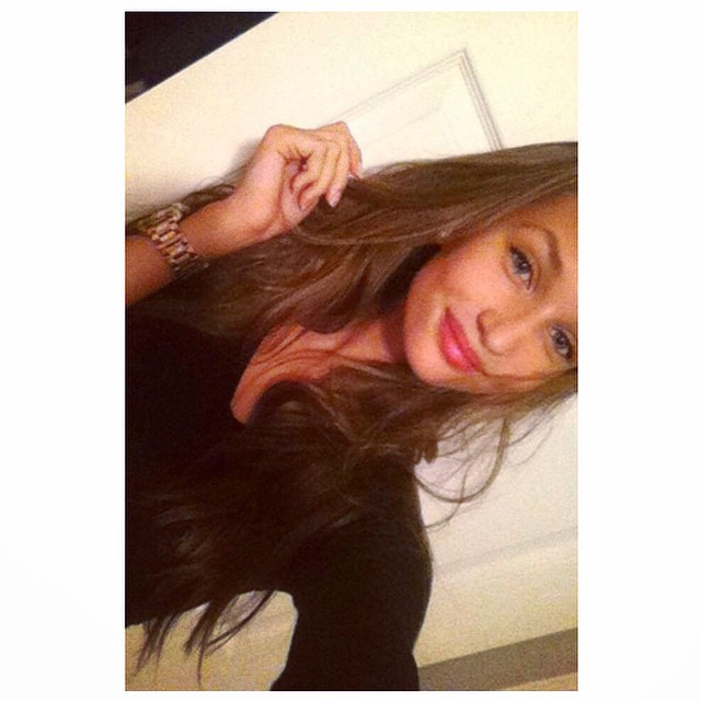 Ariane Fournier taking a selfie