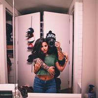 Mónica Alvarez taking a selfie