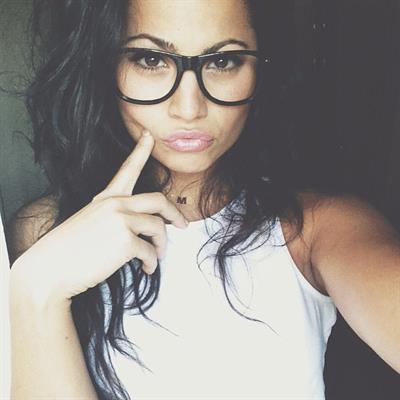 Mónica Alvarez taking a selfie