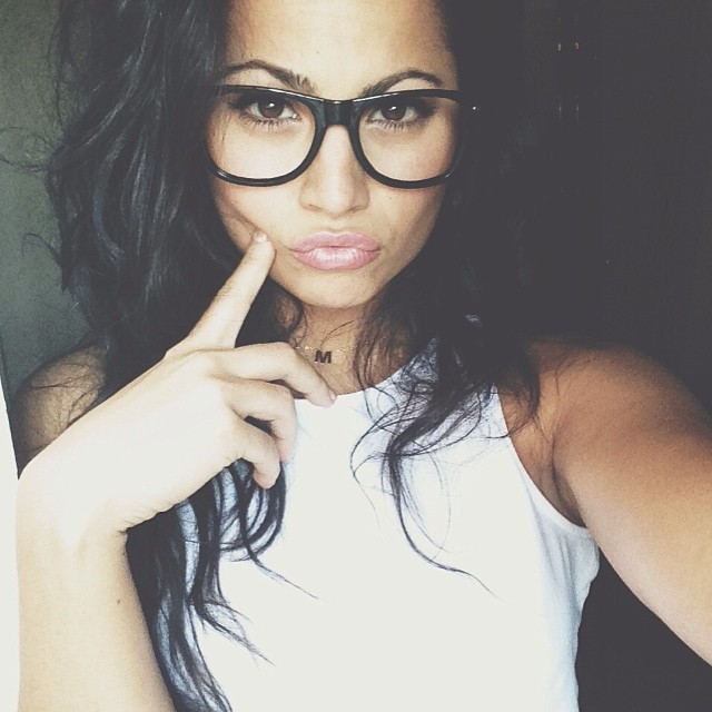 Mónica Alvarez taking a selfie