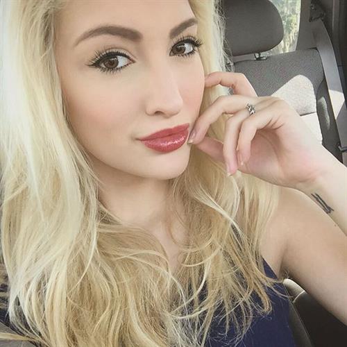 Anna Faith Carlson taking a selfie