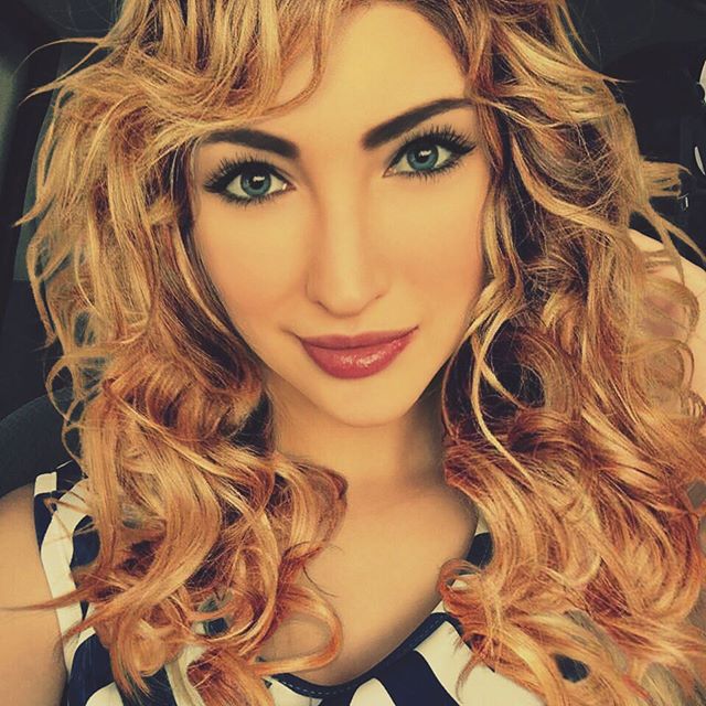 Anna Faith Carlson taking a selfie