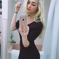 Anna Faith Carlson taking a selfie