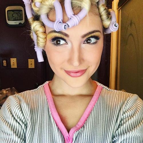 Anna Faith Carlson taking a selfie