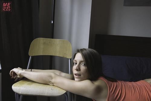 Jillian Rose Reed - Esquire Me in My Place