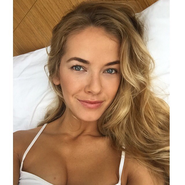 Olivia Jordan taking a selfie