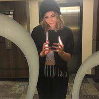 Migbelis Lynette Castellanos taking a selfie