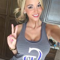 Caitlin Arnett taking a selfie