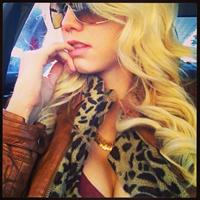 Caitlin Arnett taking a selfie