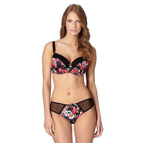 Ewelina Olczak in lingerie