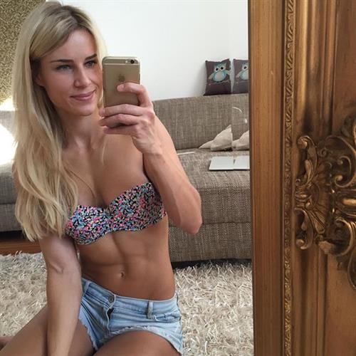 Adrienne Koleszár taking a selfie