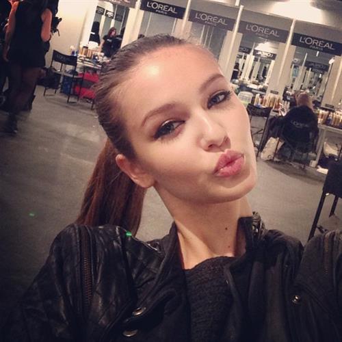 Kristina Romanova taking a selfie