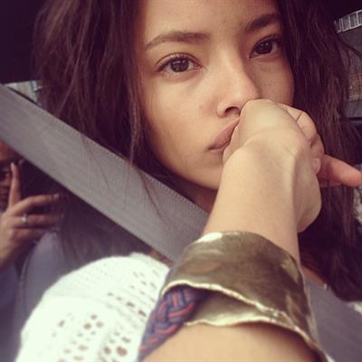 Malaika Firth taking a selfie