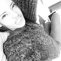 Malaika Firth taking a selfie