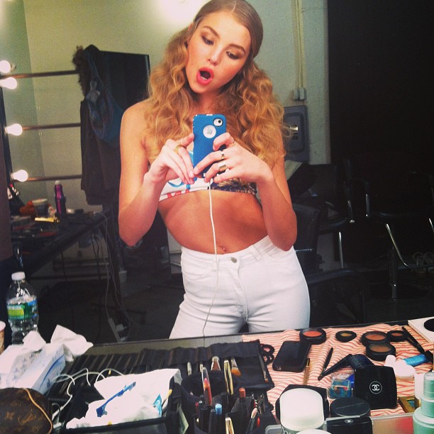 Rachel Hilbert taking a selfie