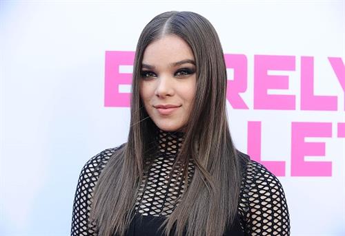 Hailee Steinfeld