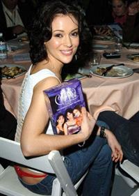 Alyssa Milano - ass