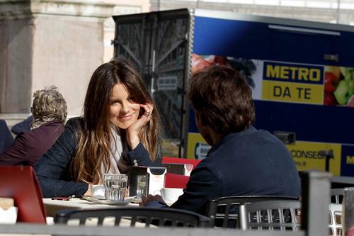 Kate Beckinsale On Set of The Face of an Angel in Rome November 11-2013 