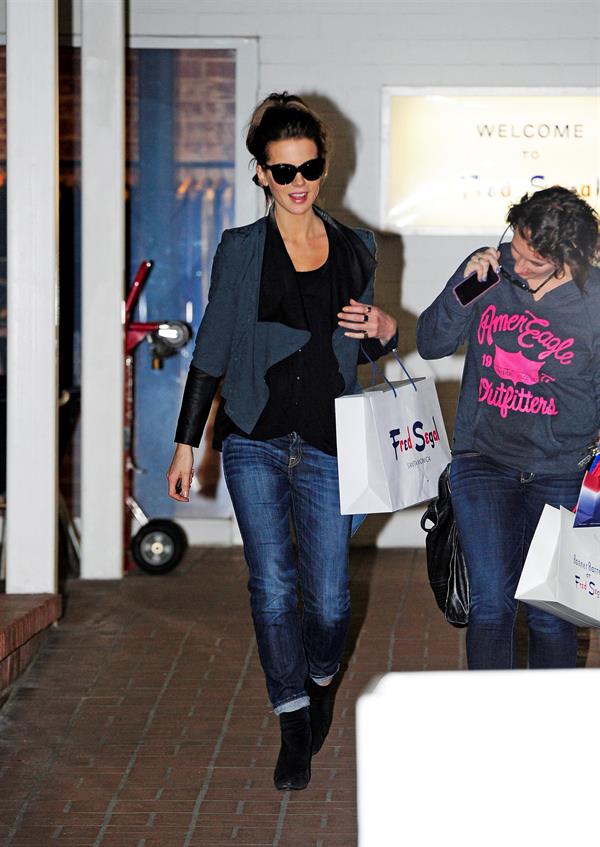 Kate Beckinsale was spotted shopping with a friend at Fred Segal in Santa Monica January 29, 2013