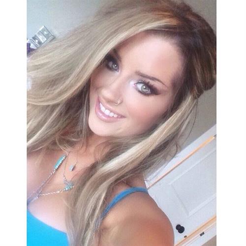 Sheala Foster taking a selfie