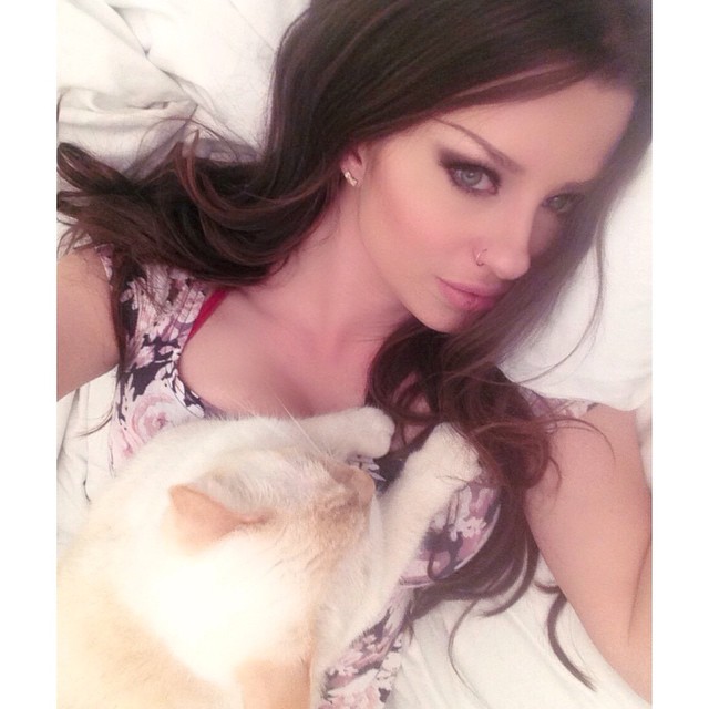 Sheala Foster taking a selfie