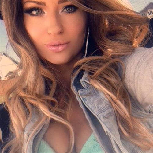 Sheala Foster taking a selfie