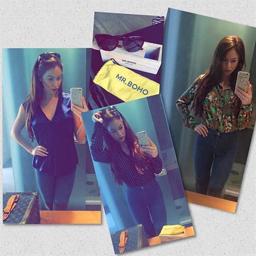 Laura Carter taking a selfie