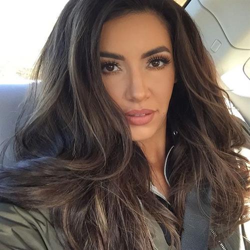 Mercedes Terrell taking a selfie