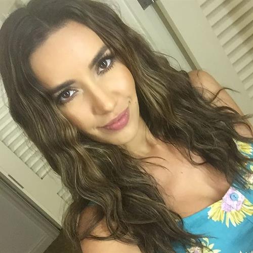 Mercedes Terrell taking a selfie