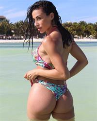 Ana Cheri in a bikini - ass