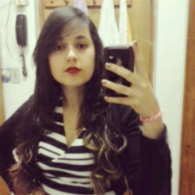 Veronica Rangel taking a selfie