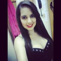 Veronica Rangel taking a selfie