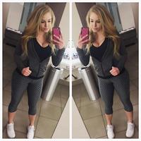 Courtney Tailor taking a selfie
