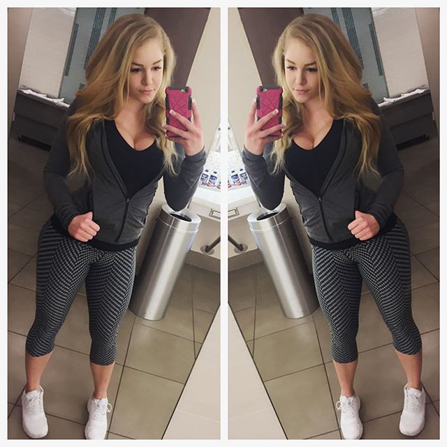 Courtney Tailor taking a selfie