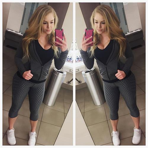 Courtney Tailor taking a selfie