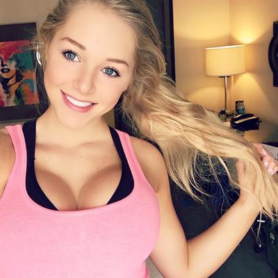 Courtney Tailor taking a selfie