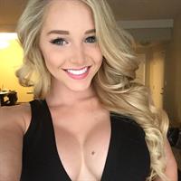 Courtney Tailor taking a selfie